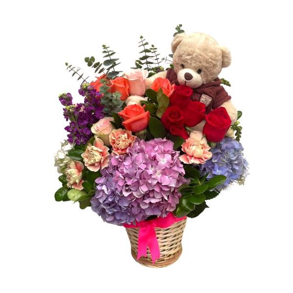 Ramo en canasta con hortensias y rosas, regalos para San Valentin a  domicilio en Bogotá, las mejores flores a domicilio en Bogotá, floristeria  en Bogotá, ramos de flores para el 14 de